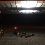 Staff Solar Impulse 2 presso aeroporto di Varanasi 